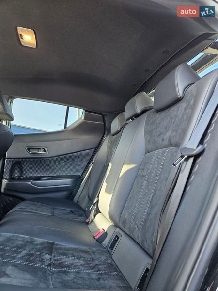 Внедорожник / Кроссовер Toyota C-HR 2021 в Харькове