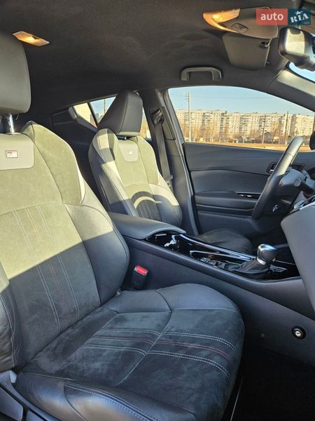 Внедорожник / Кроссовер Toyota C-HR 2021 в Харькове