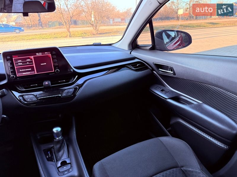 Внедорожник / Кроссовер Toyota C-HR 2020 в Харькове фото 18 Внедорожник / Кроссовер Toyota C-HR 2020 в Харькове