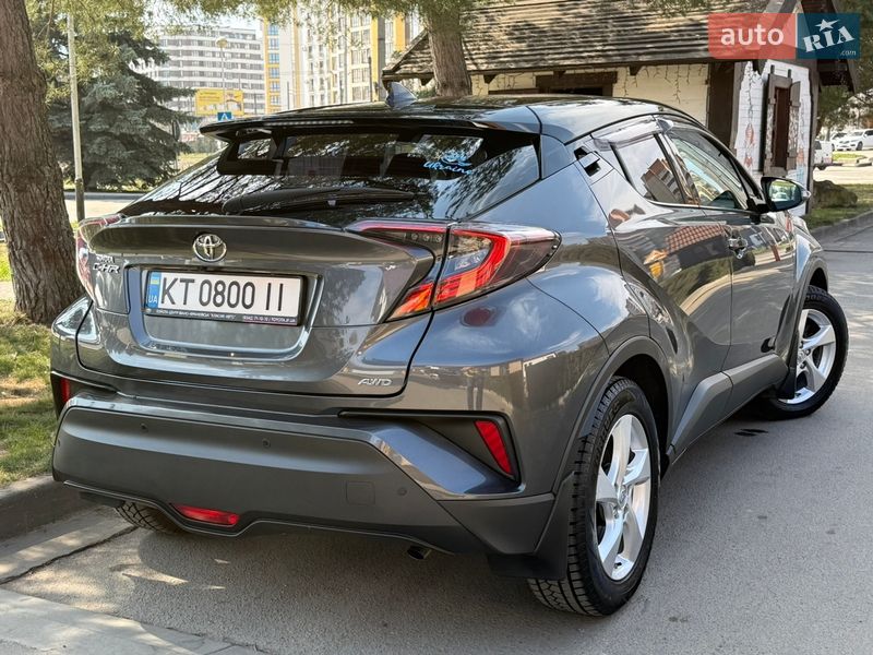 Внедорожник / Кроссовер Toyota C-HR 2018 в Ивано-Франковске