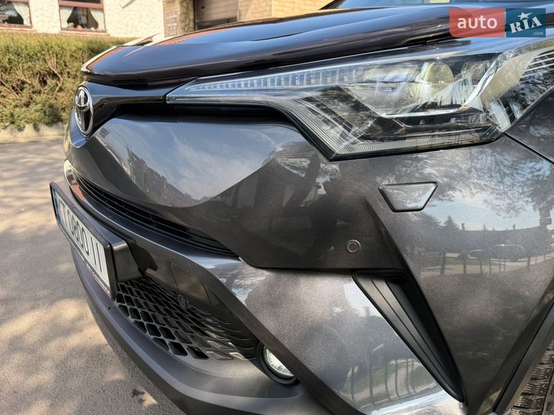 Внедорожник / Кроссовер Toyota C-HR 2018 в Ивано-Франковске