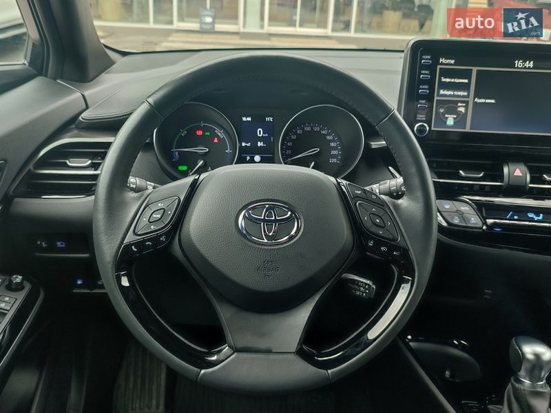 Внедорожник / Кроссовер Toyota C-HR 2023 в Киеве