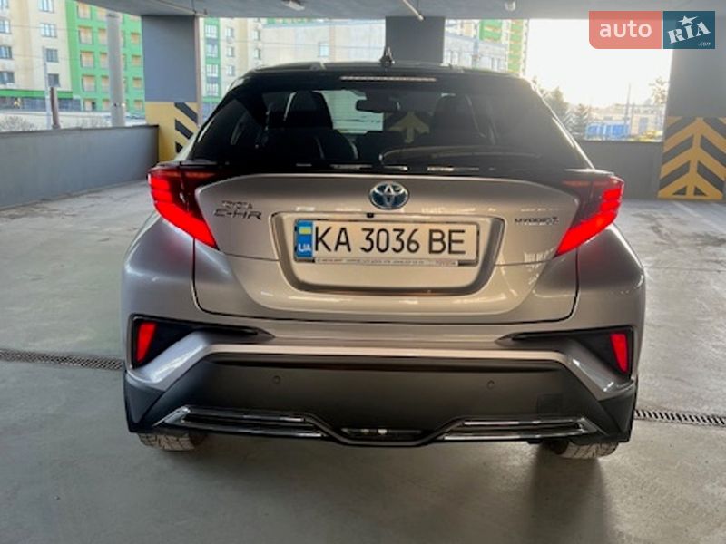 Внедорожник / Кроссовер Toyota C-HR 2020 в Киеве