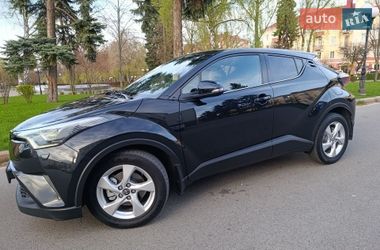 Внедорожник / Кроссовер Toyota C-HR 2017 в Чернигове