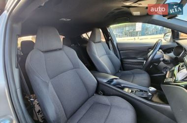 Позашляховик / Кросовер Toyota C-HR 2018 в Києві