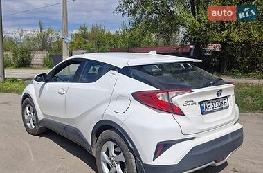 Внедорожник / Кроссовер Toyota C-HR 2019 в Каменском