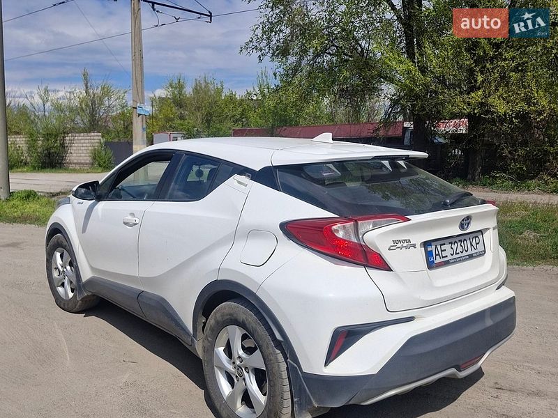Toyota C-HR 2019