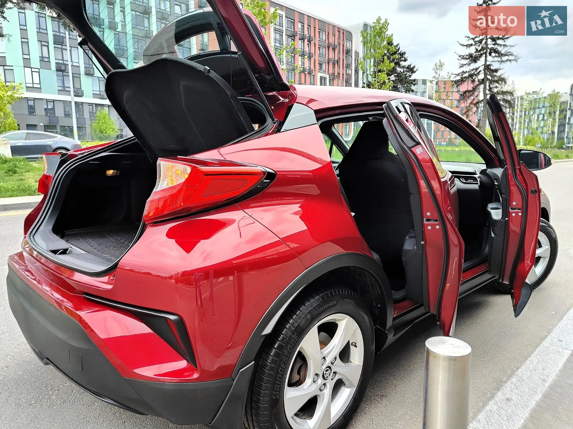 2017 Toyota C-HR - мініатюра 22