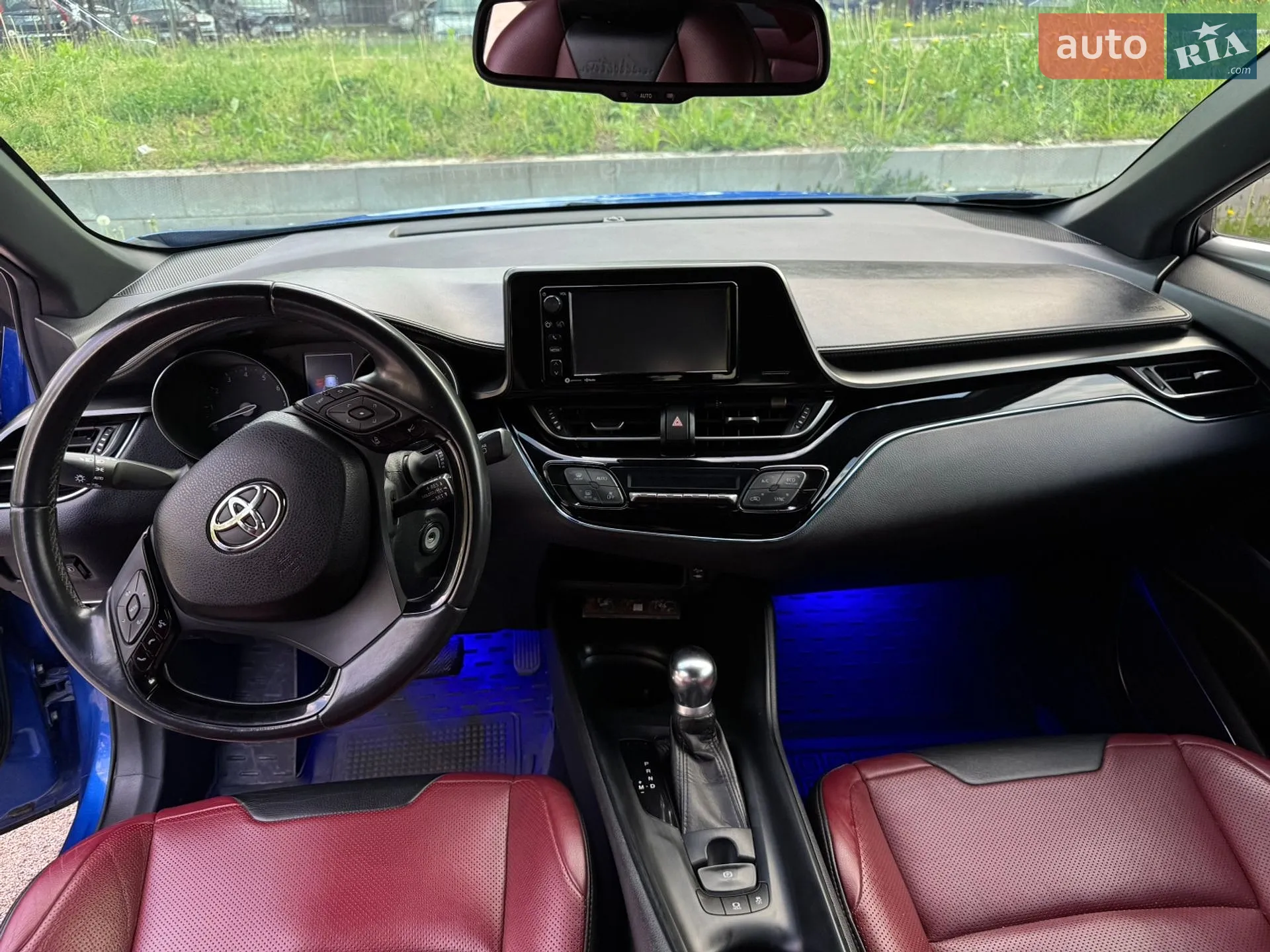 2017 Toyota C-HR - мініатюра 21