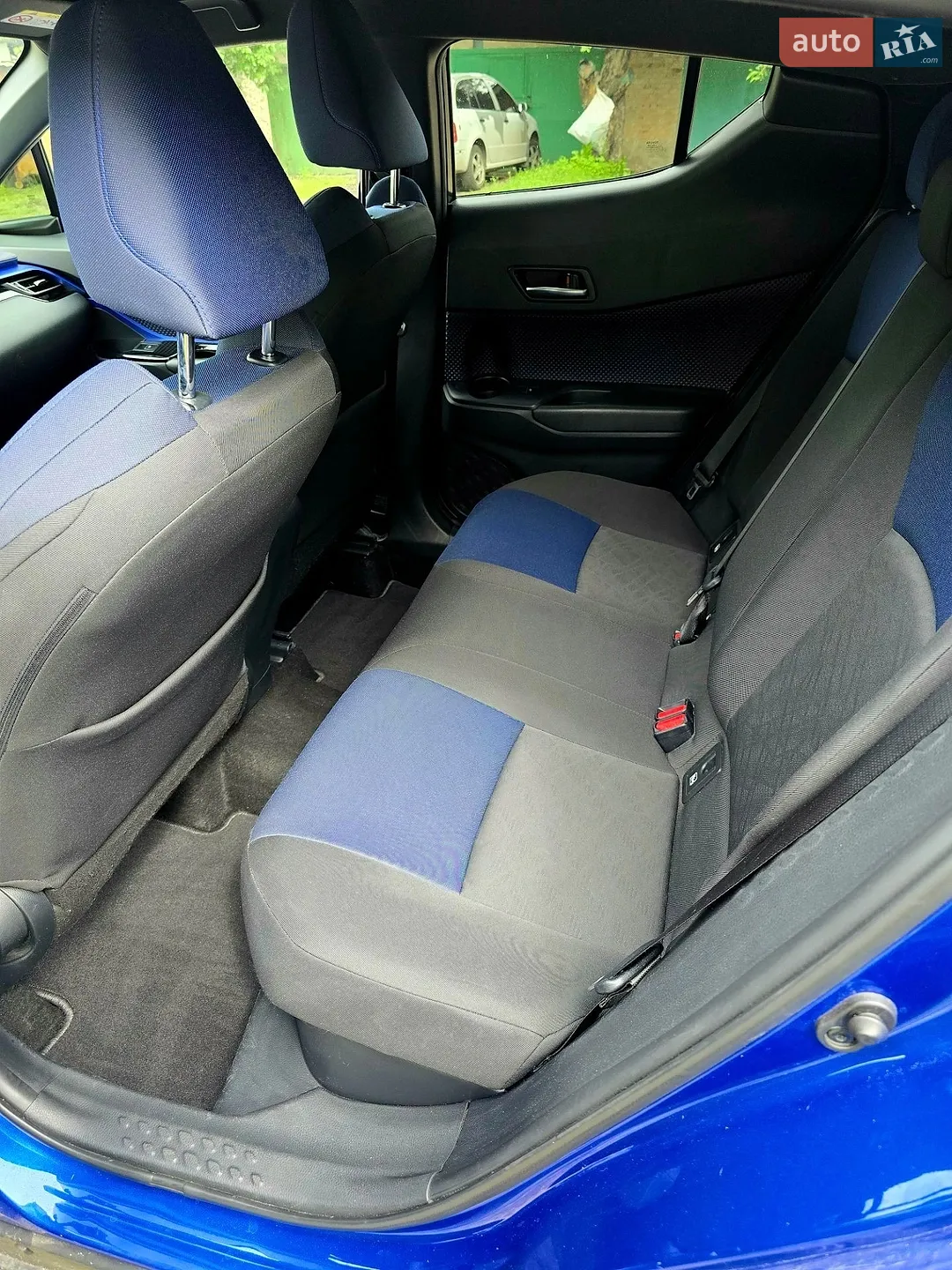 2017 Toyota C-HR - мініатюра 13