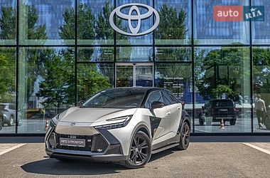 Позашляховик / Кросовер Toyota C-HR 2023 в Дніпрі