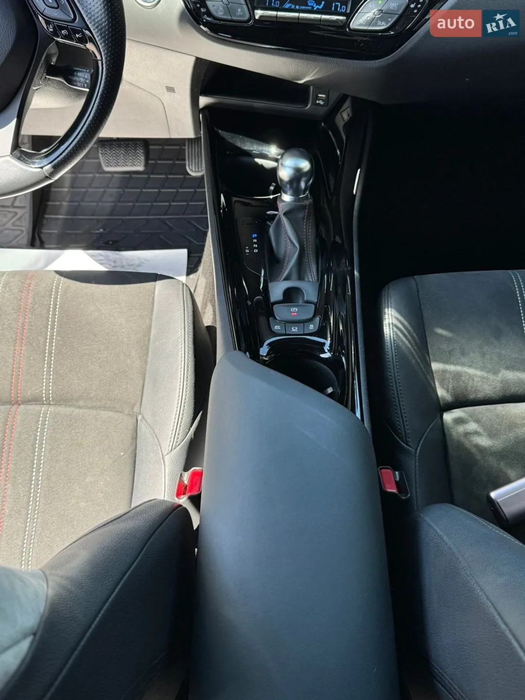 2021 Toyota C-HR - мініатюра 21