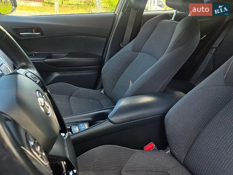 Toyota C-HR 2019 VIN NMTKZ4BX20R289734 фото оголошення 6 з 30