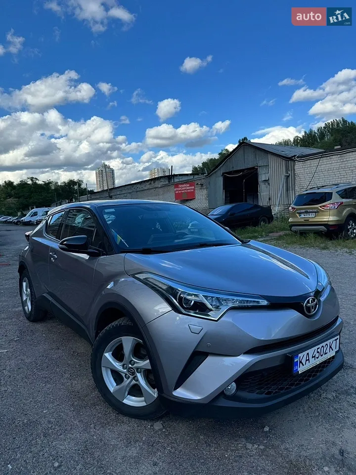 2017 Toyota C-HR - мініатюра 9