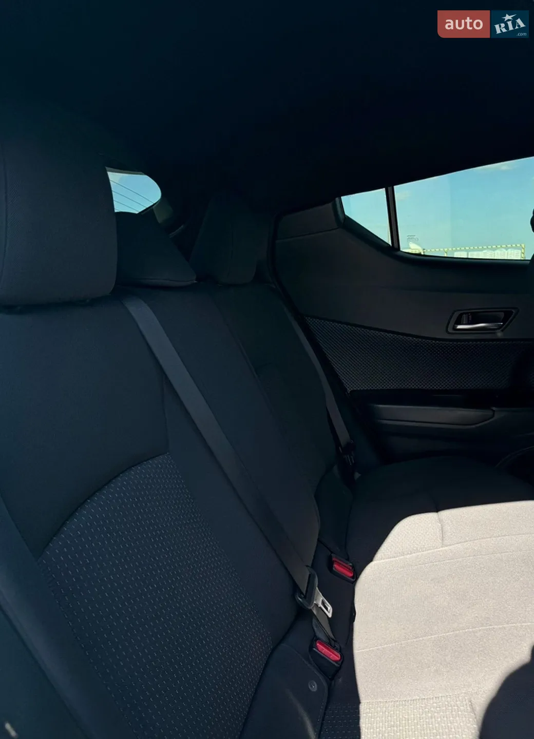 2018 Toyota C-HR - мініатюра 22