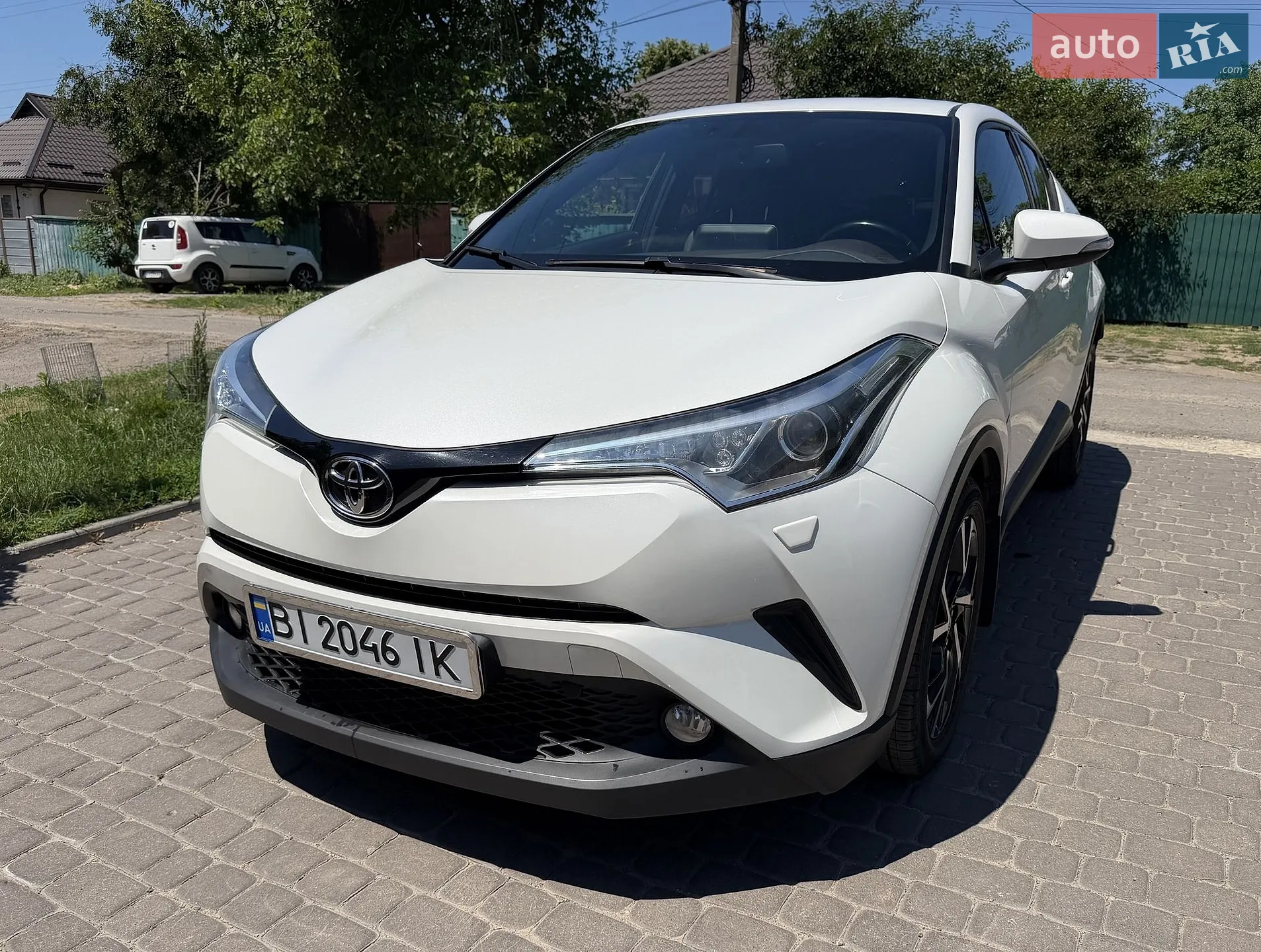 2016 Toyota C-HR - мініатюра 2