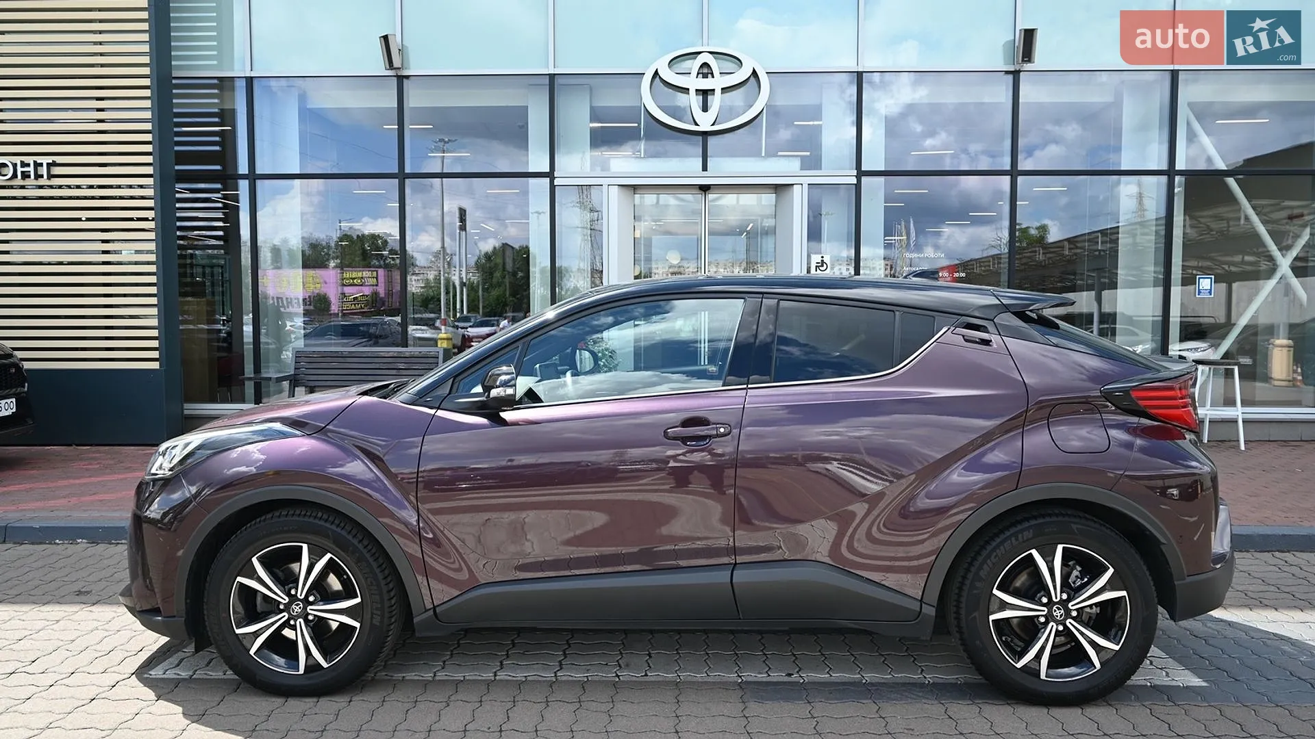2022 Toyota C-HR - мініатюра 3
