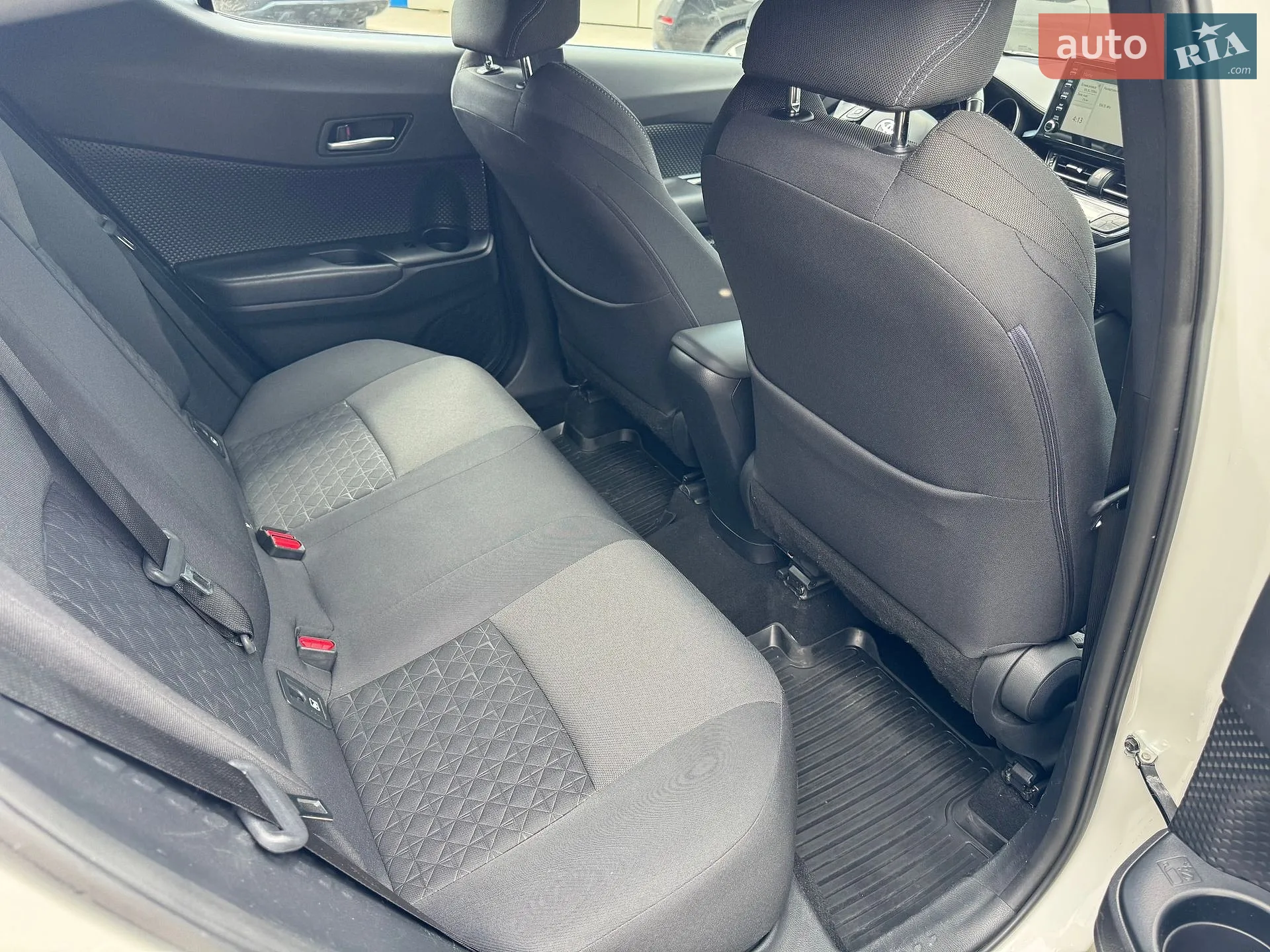 2021 Toyota C-HR - мініатюра 18