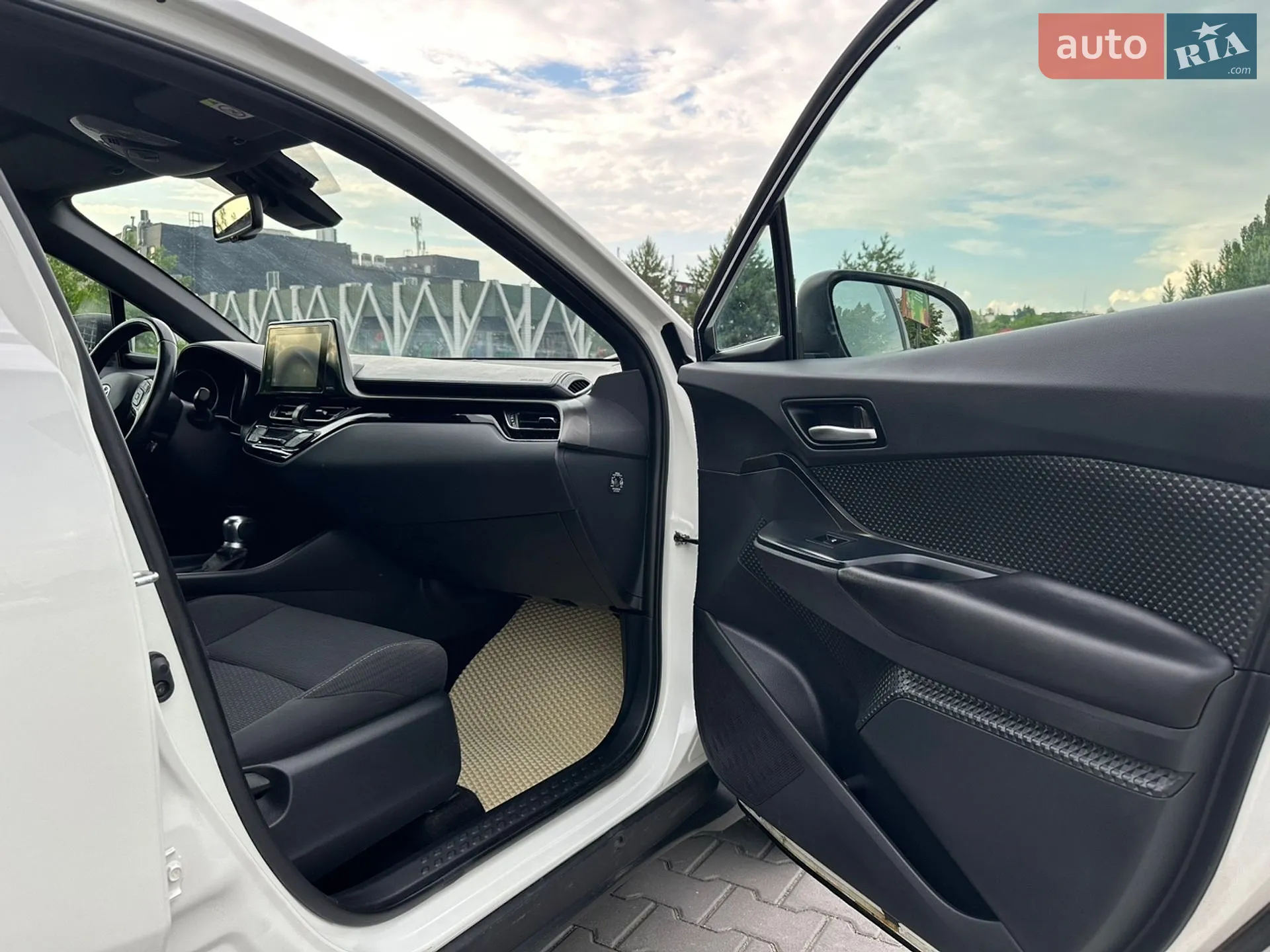 2018 Toyota C-HR - мініатюра 15