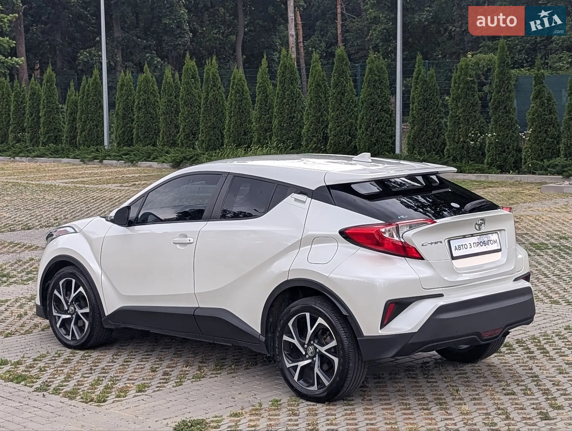 2017 Toyota C-HR - мініатюра 13