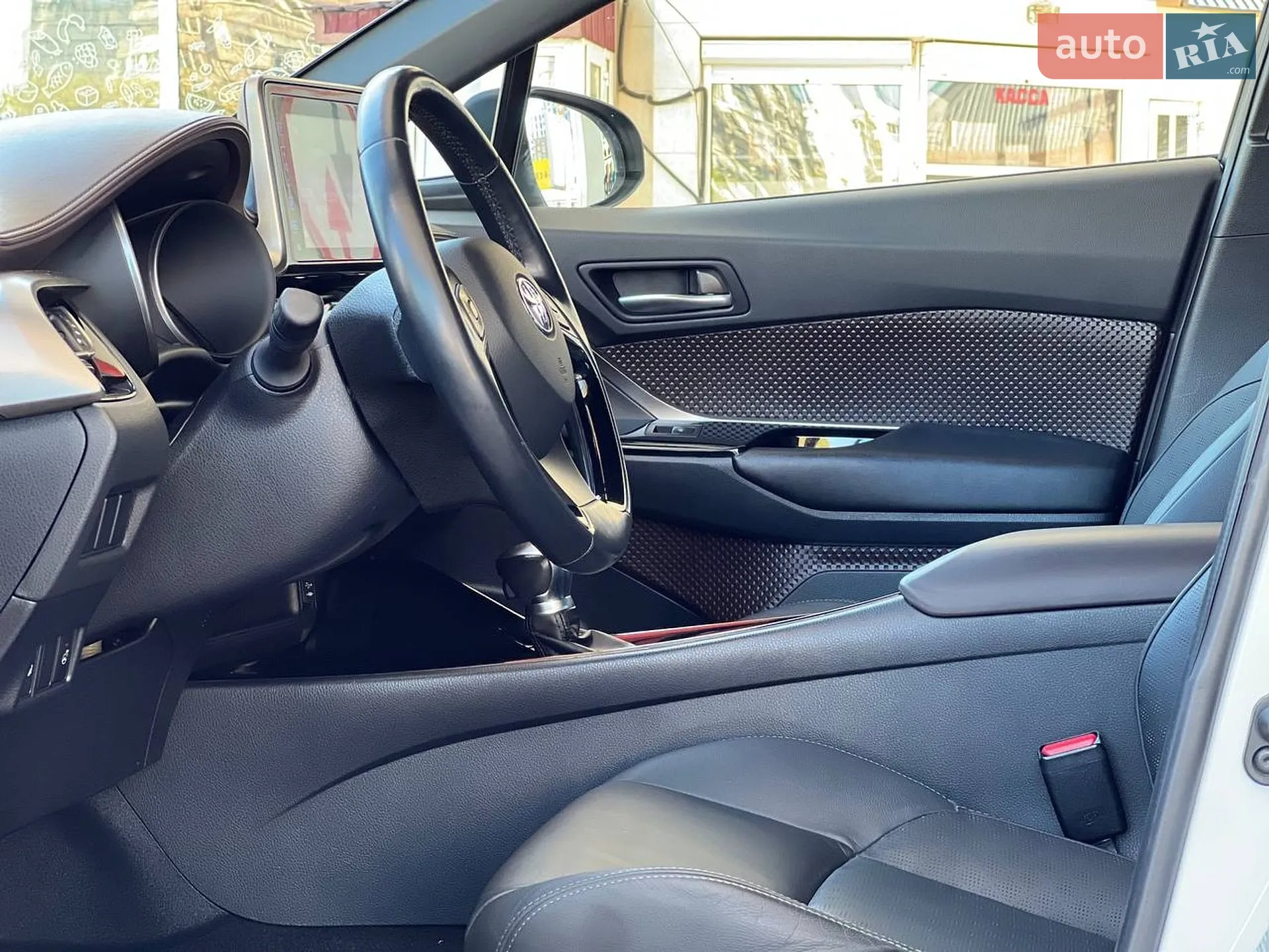 2018 Toyota C-HR - мініатюра 16