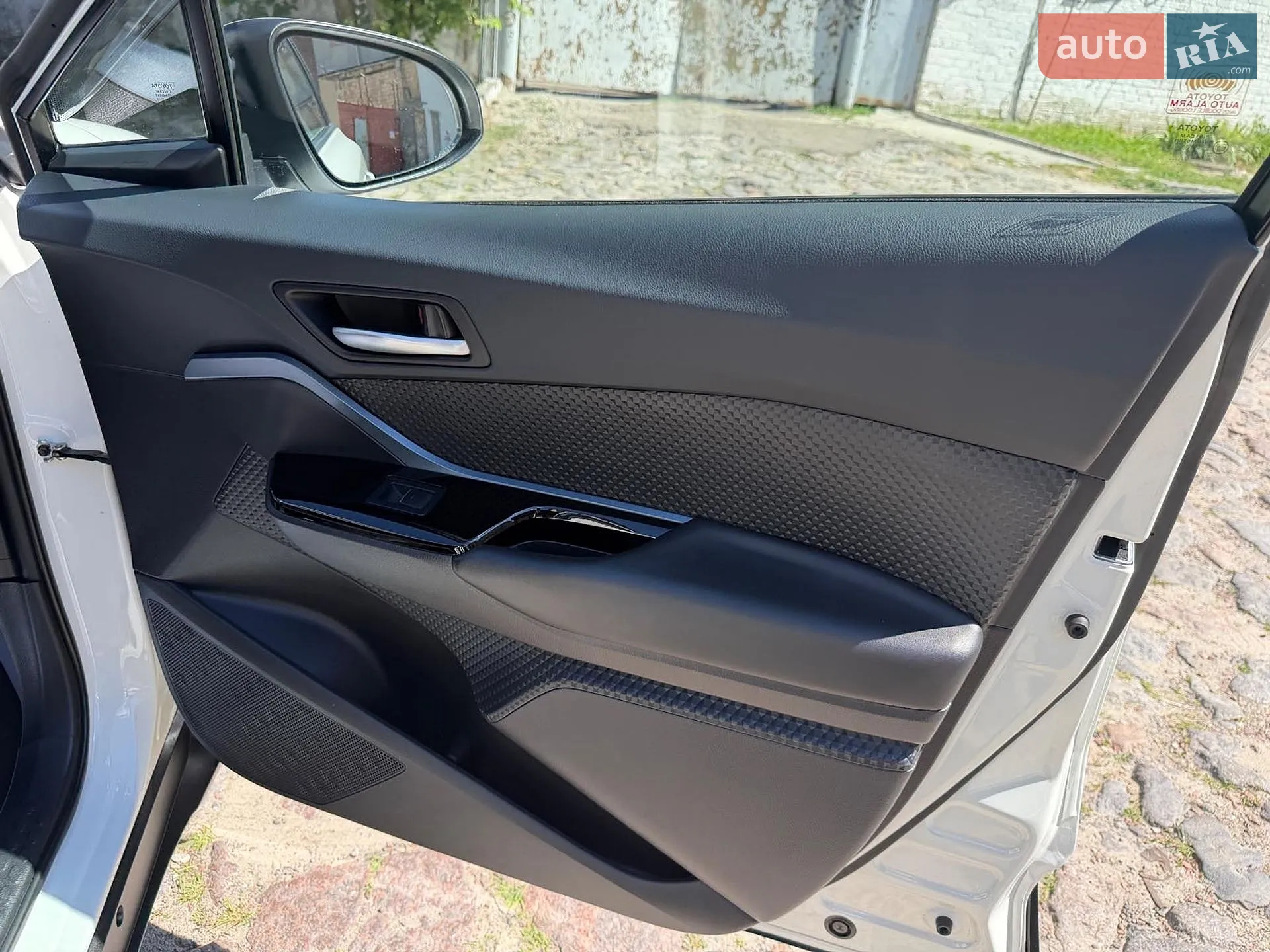 2020 Toyota C-HR - мініатюра 24