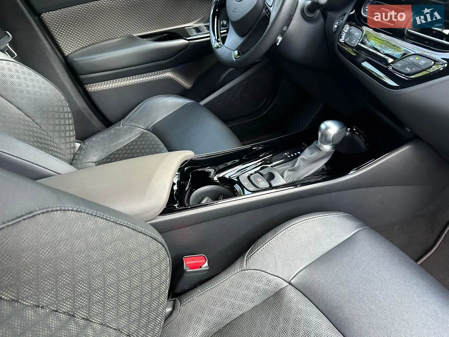 2019 Toyota C-HR - мініатюра 159