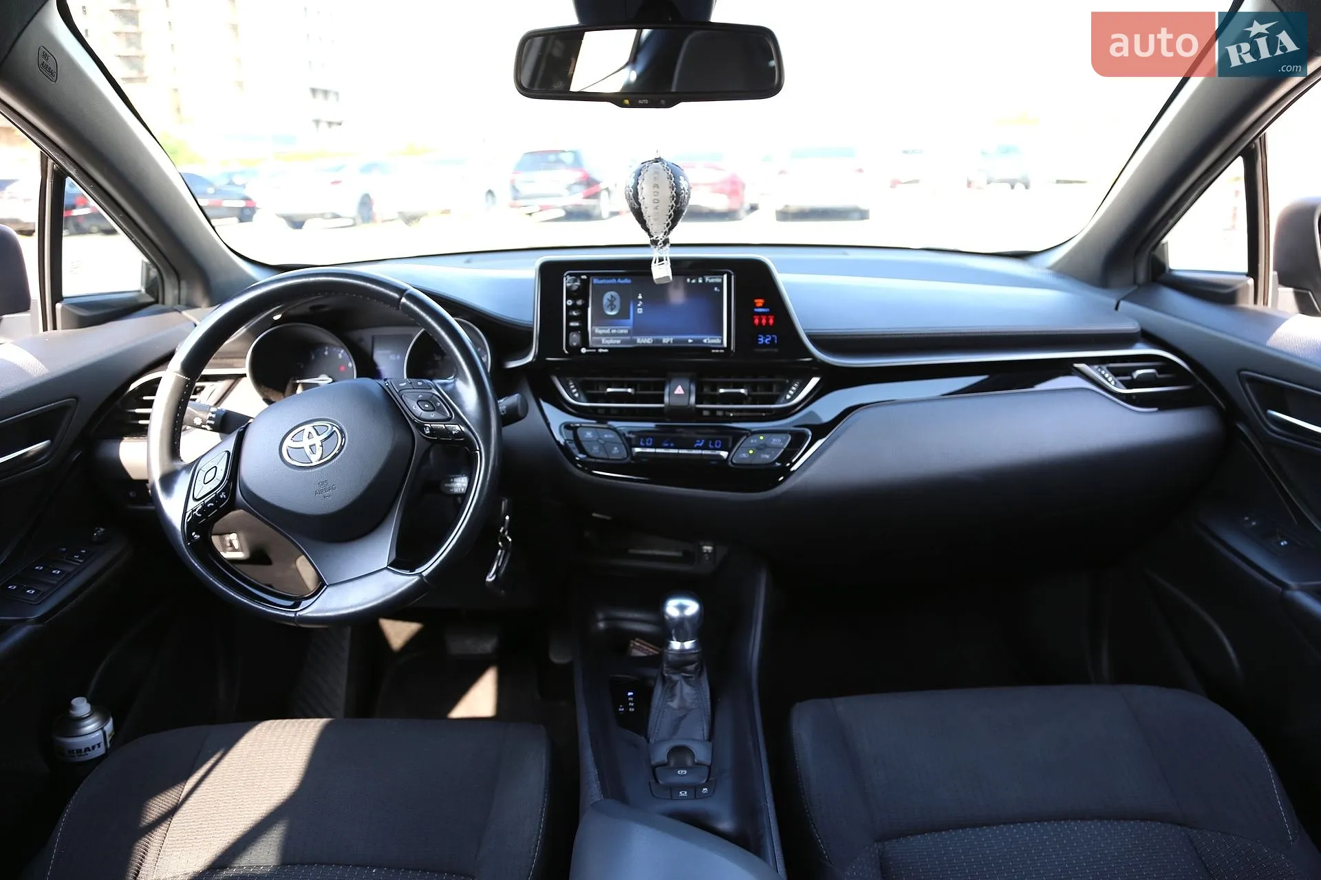 2017 Toyota C-HR - мініатюра 14