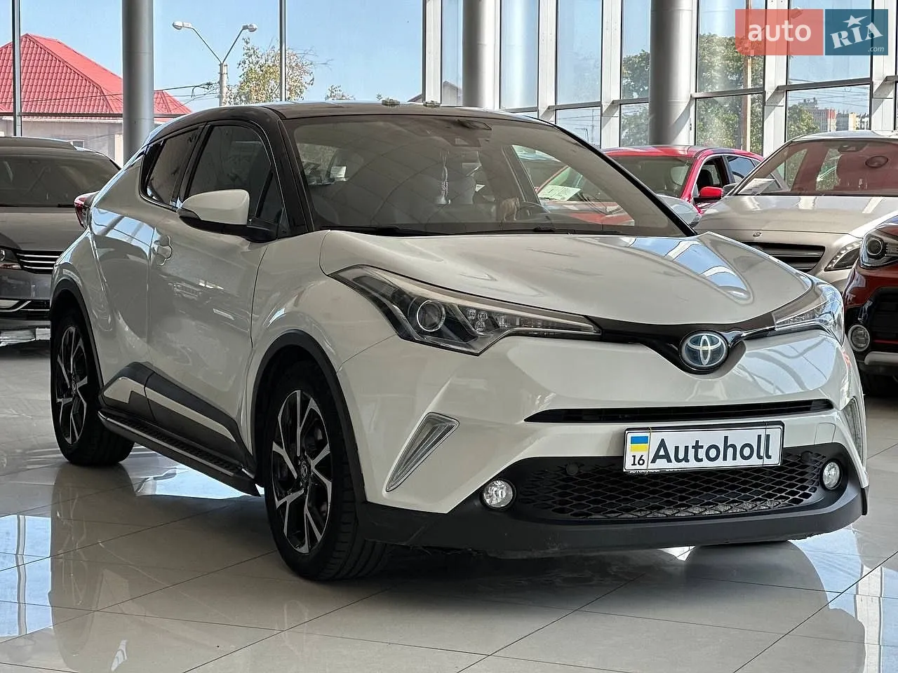 2017 Toyota C-HR - мініатюра 3