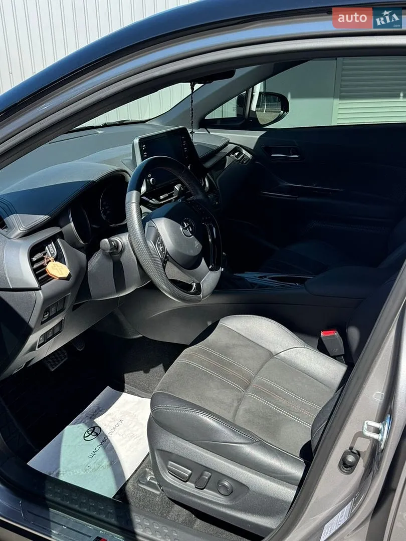 2021 Toyota C-HR - мініатюра 12