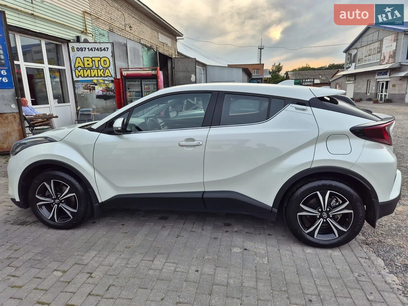 2019 Toyota C-HR - мініатюра 11