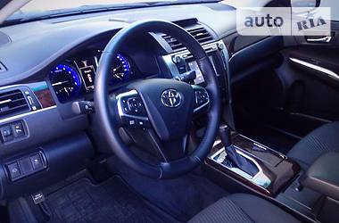 Седан Toyota Camry 2015 в Киеве