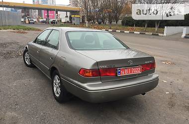 Седан Toyota Camry 2000 в Одессе