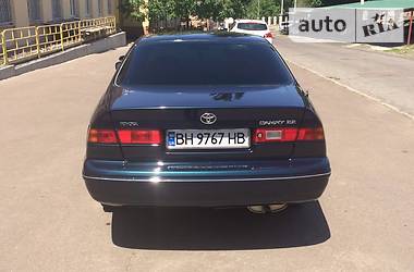 Седан Toyota Camry 1998 в Одессе