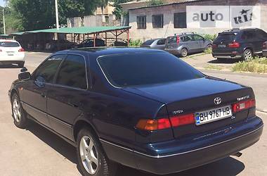 Седан Toyota Camry 1998 в Одессе