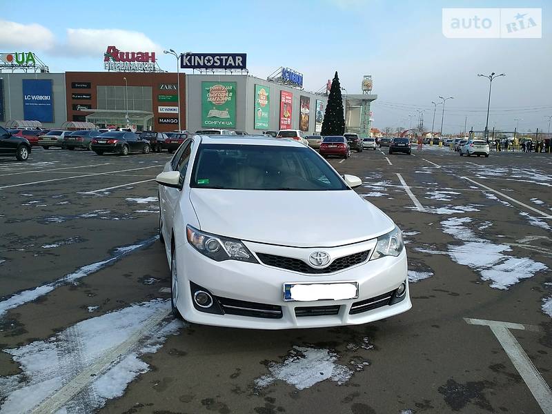 Седан Toyota Camry 2014 в Одессе