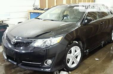  Toyota Camry 2014 в Киеве