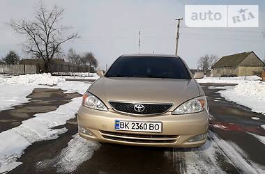 Седан Toyota Camry 2002 в Сарнах