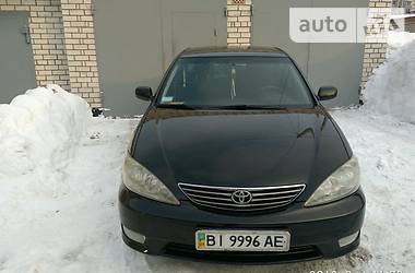 Седан Toyota Camry 2005 в Полтаві