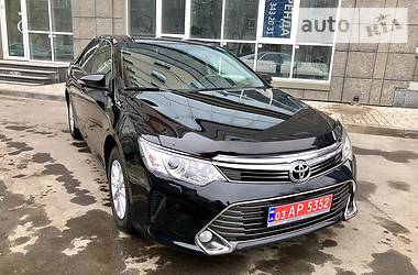 Седан Toyota Camry 2015 в Києві