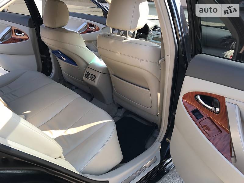 Седан Toyota Camry 2008 в Харькове