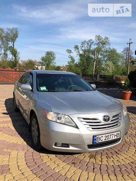 Седан Toyota Camry 2007 в Львове