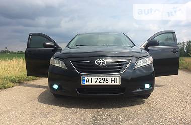 Седан Toyota Camry 2006 в Ирпене