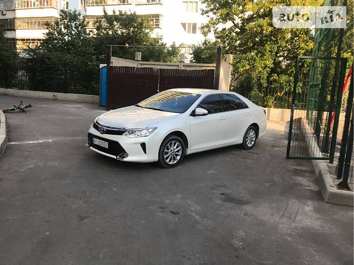 Седан Toyota Camry 2016 в Броварах