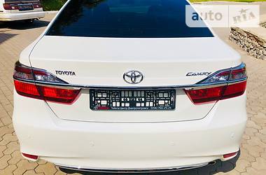 Седан Toyota Camry 2016 в Днепре