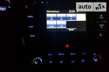 Седан Toyota Camry 2015 в 