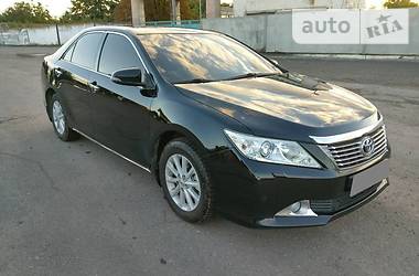 Седан Toyota Camry 2013 в Днепре