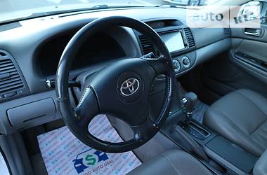 Седан Toyota Camry 2005 в Харькове