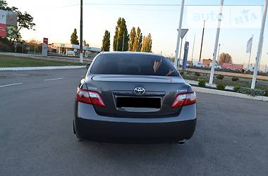 Седан Toyota Camry 2007 в Кропивницком