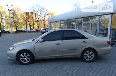 Седан Toyota Camry 2006 в Днепре